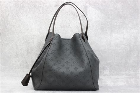 hina mm louis vuitton nera|Hina MM .